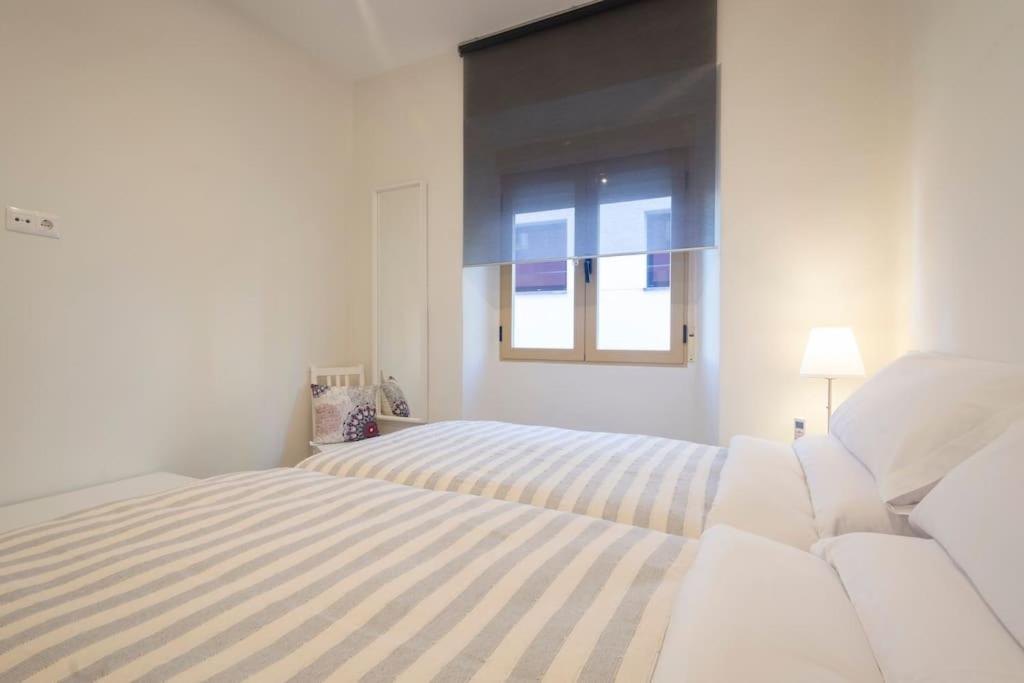 aire acondicionado en toda la casa y parking incluido Granada Exterior foto